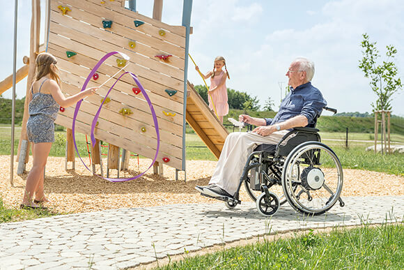 senior fauteuil roulant électrique
