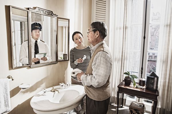 Jeunesse du Pilote- Tom Hussey photographie un traitement pour la maladie d'Alzheimer