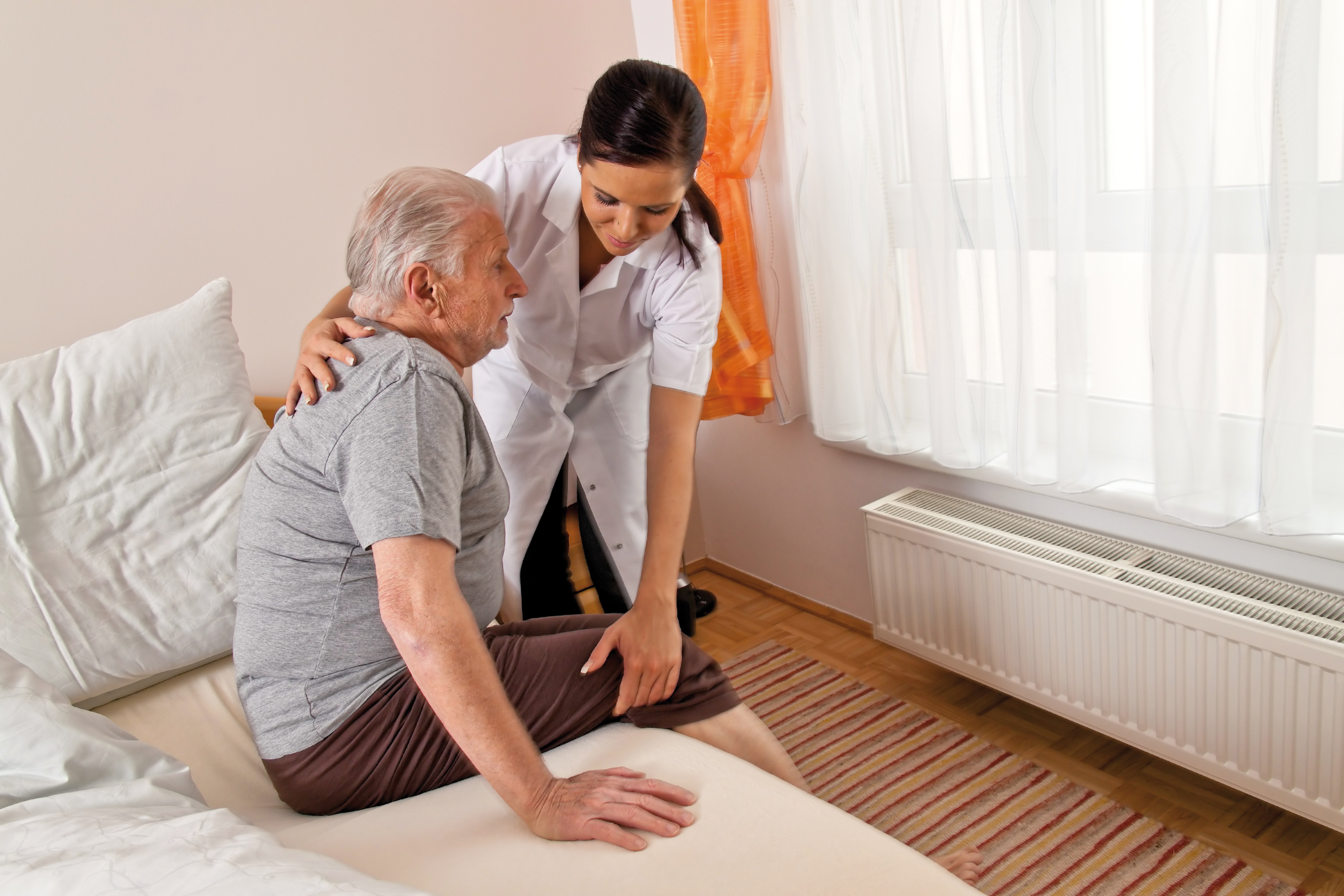 Prendre soin d’un proche malade : quelles aides ?